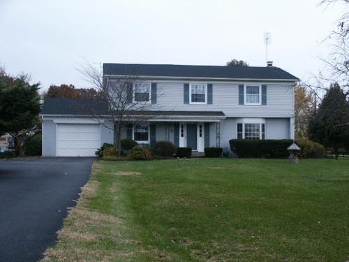 Horses Welcome on 3 Acre Lot